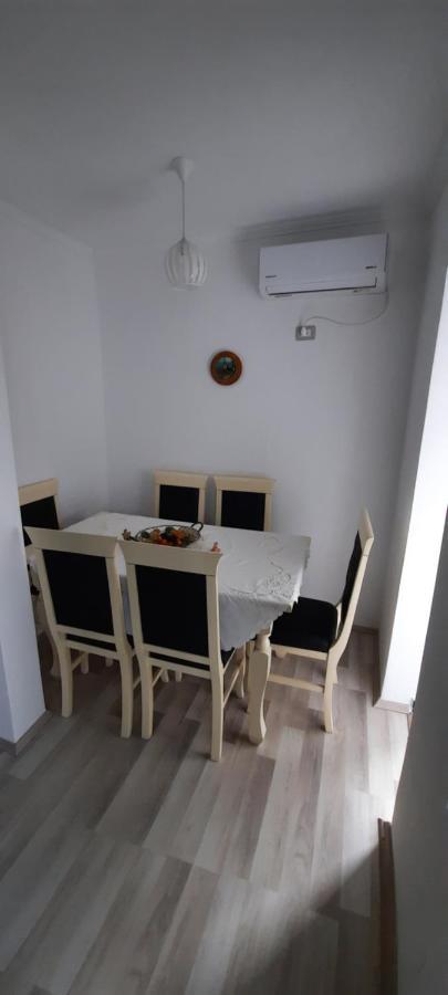 Ferienwohnung Apartament Clara Përmet Exterior foto